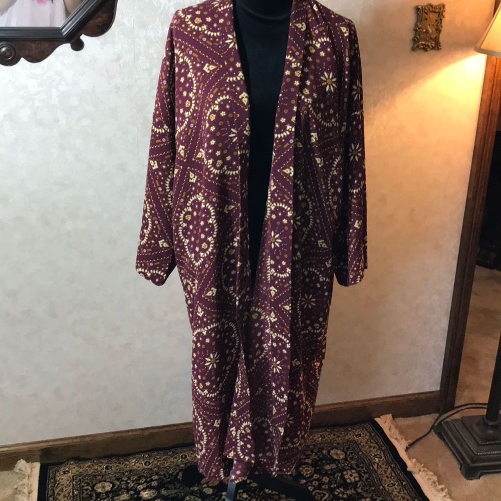 Sunny + 74 Bryne Split Back Kimono L